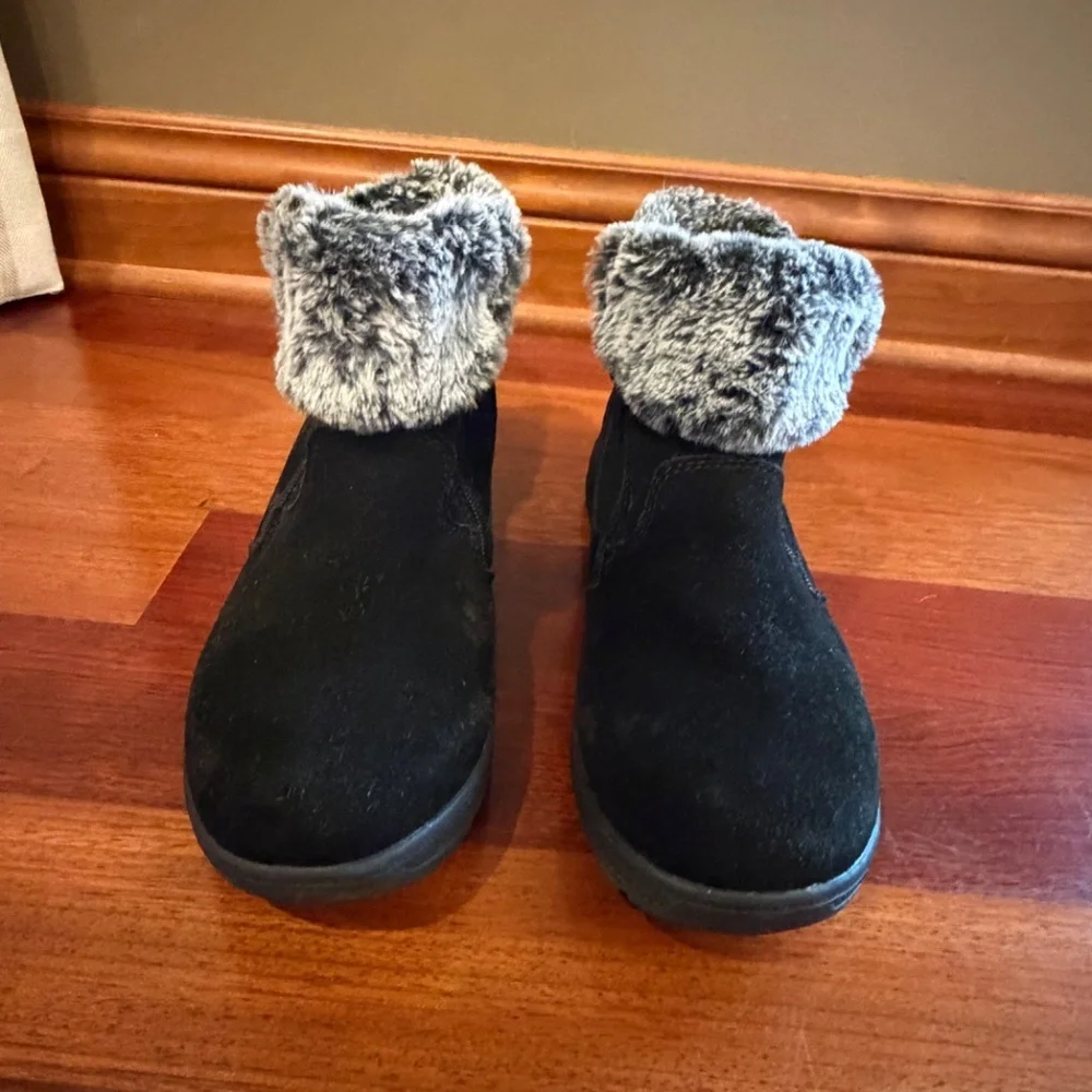 Khombu Women's Jessica Black Suede All Weather Ankle Boots, Size 8 - Picture 6 of 14